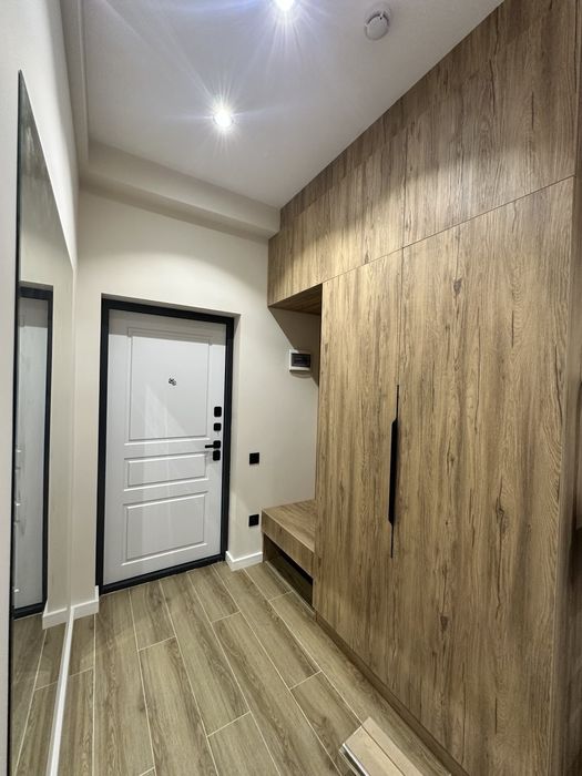 НОВОСТРОЙКА  КОХ-ОТА. Ул Нуравшон      2/10/12    ( ор-р торг центр  R