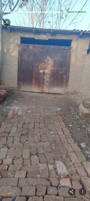 Үй сатылады 3 бөлмелі