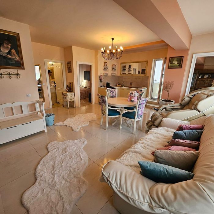Inchiriere apartament pe perioada UNTOLD