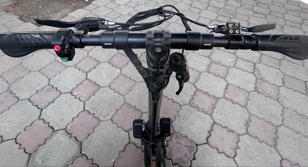 Продам электро самокат