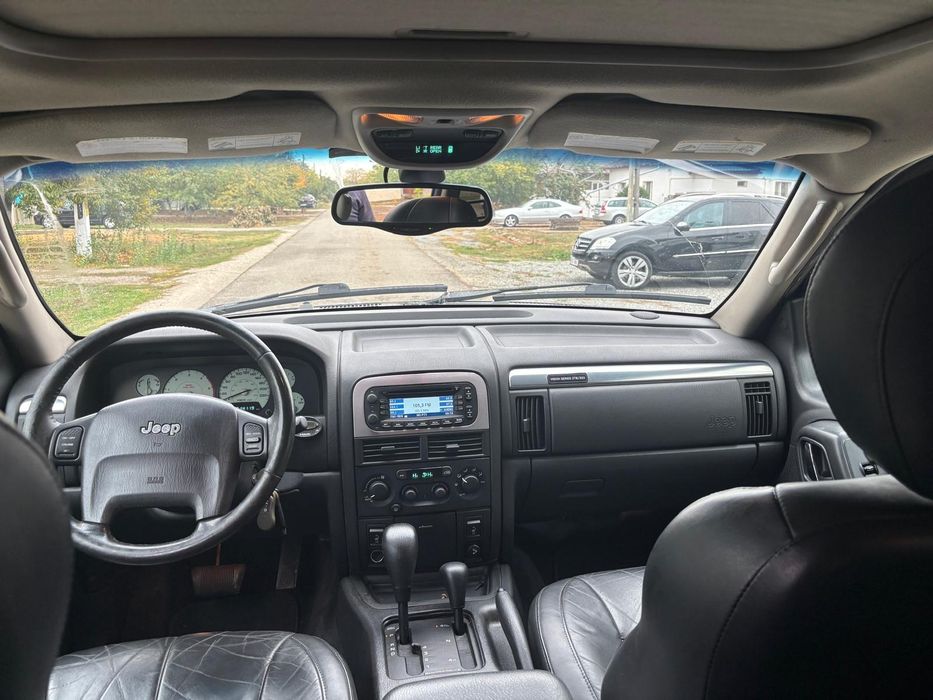 Vand Jeep Grand Cherokee 2.7 crd autoturism