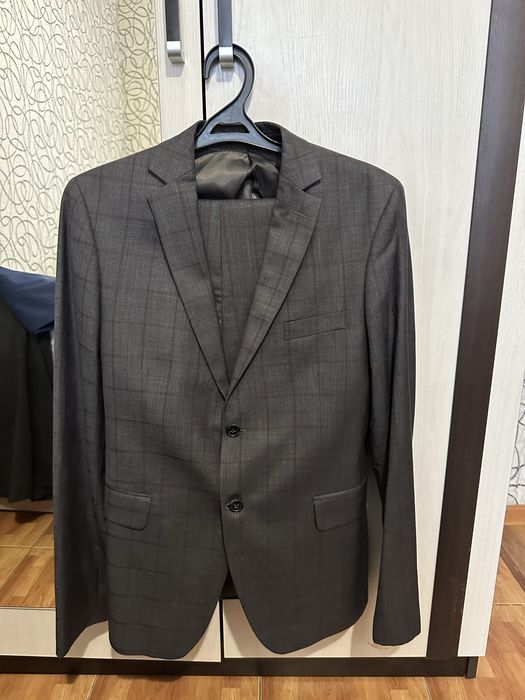 Продам мужской костюм