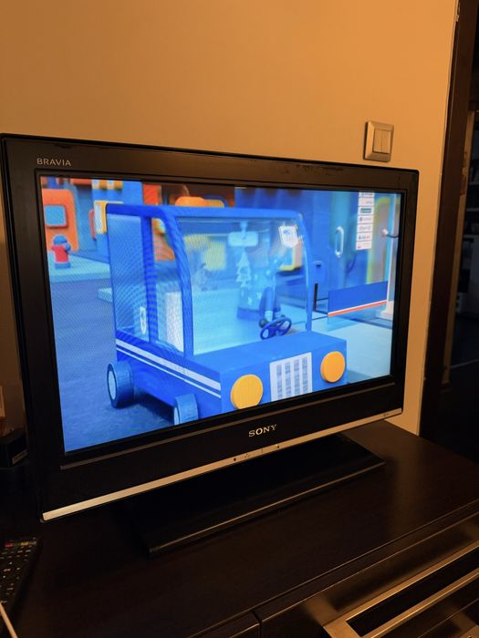 SONY Bravia 80 см
