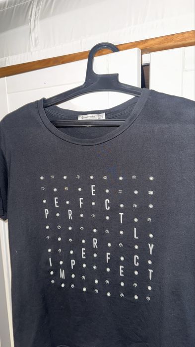 Тениски Guess, Alessa, Calvin Klein, Stradivarius