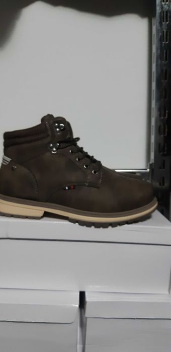 Ghete pentru bărbați îmblănite și impermeabile