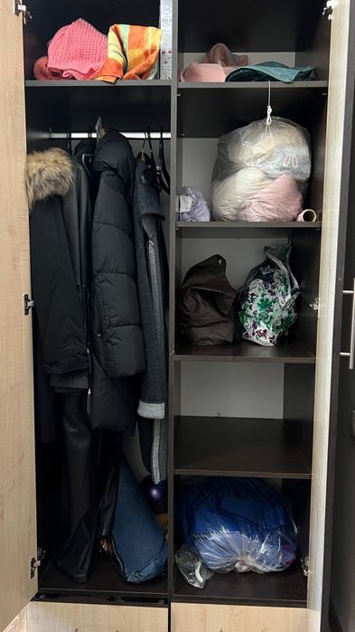 Продам белорусский шкаф.