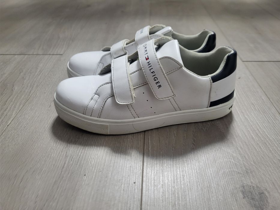Adidasi Tommy Hilfiger