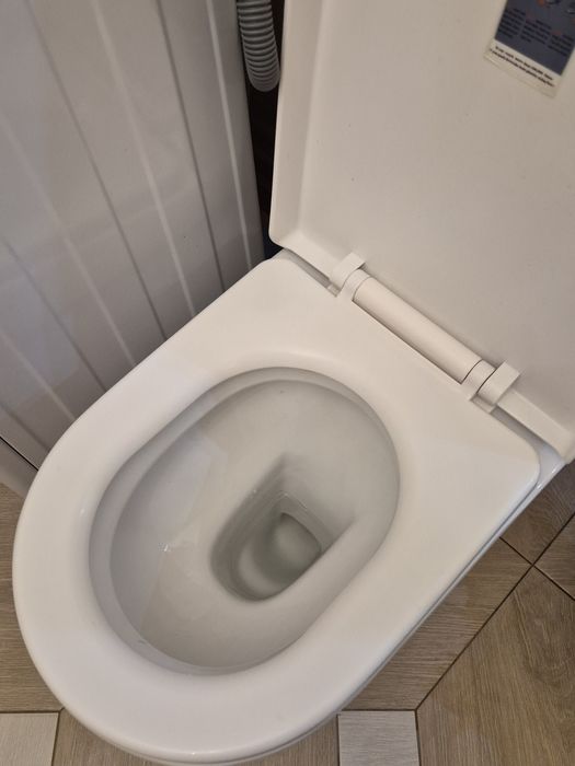 Комплект для уборной