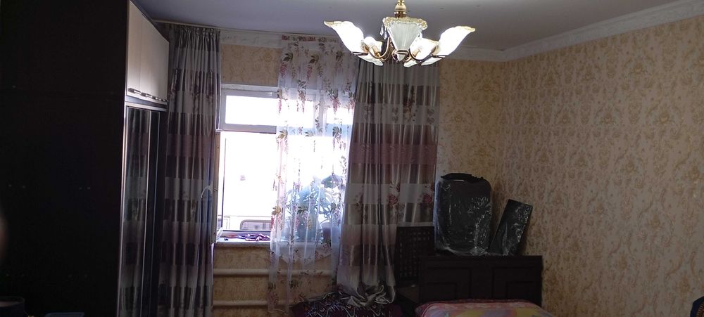 Uy sotiladi , 2 Xona 1-etash  , 9mk , yoʻlni yuzi