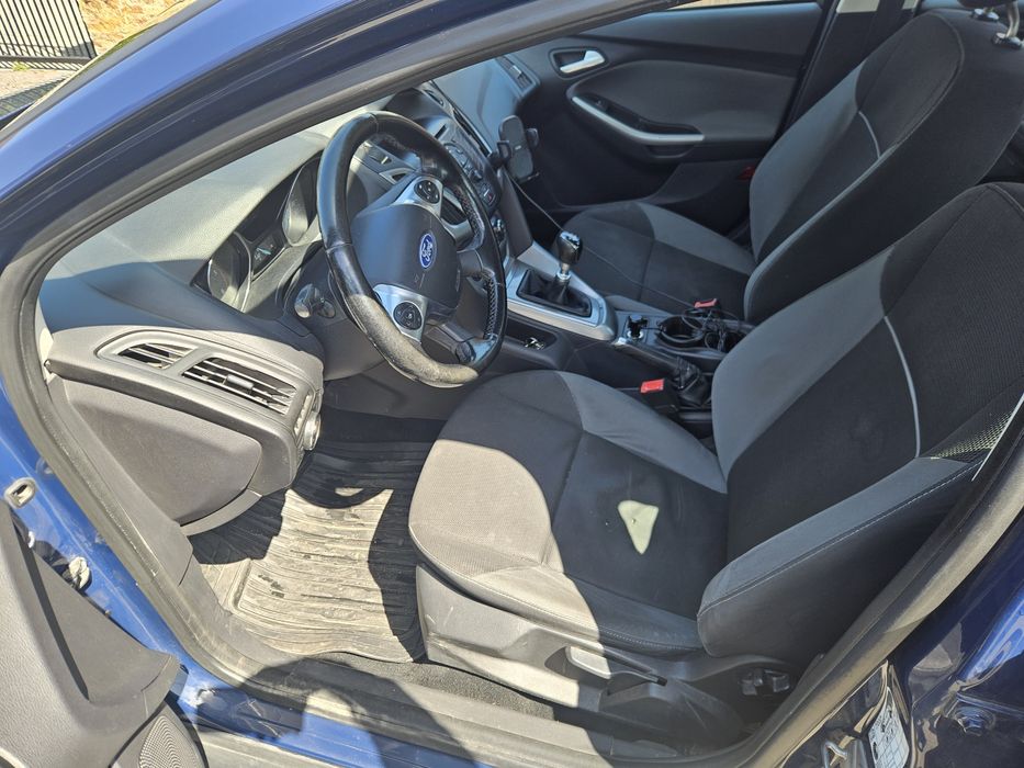 FORD Focus 2013 — imagine 5