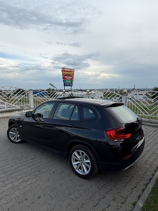 BMW X1 2010 — imagine 2