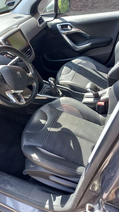 PEUGEOT 2008 2015 — imagine 8