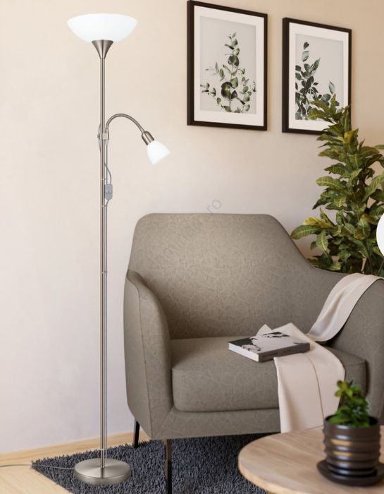 Lampa de podea. Lampadar