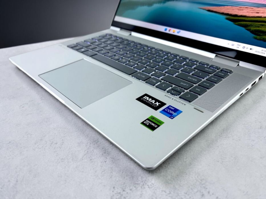 Лаптоп HP Envy x360 15.6" OLED i7-1355U 16GB DDR5 RAM 1TB SSD RTX 3050 Гаранция!