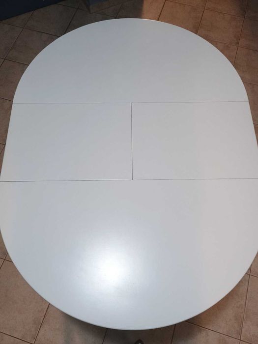 Маса трапезна от масив разтегателна