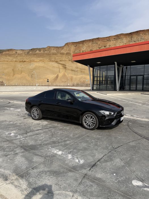 Mercedes-Benz CLA 200 benzina cutie manuala pachet AMG 163 CP