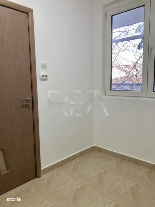 2 camere renovat pe Mihalache cu Vedere Spate