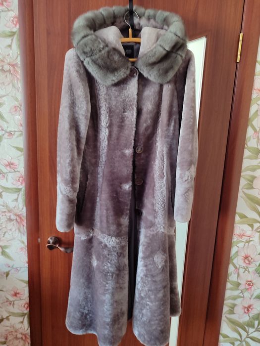 Продам натуральную шубу