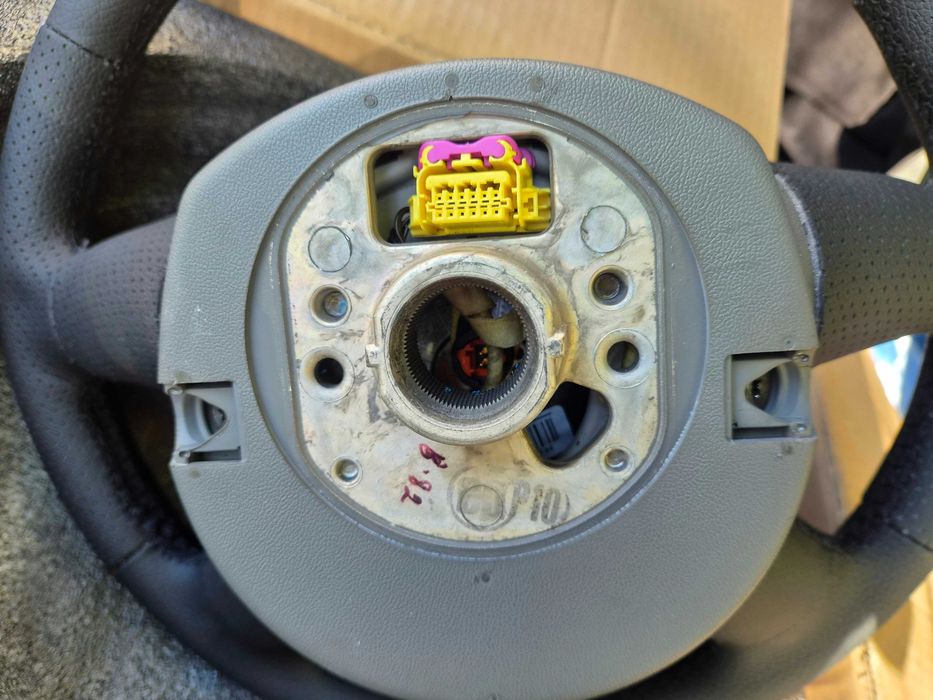 Волан с airbag за Audi A4 B8