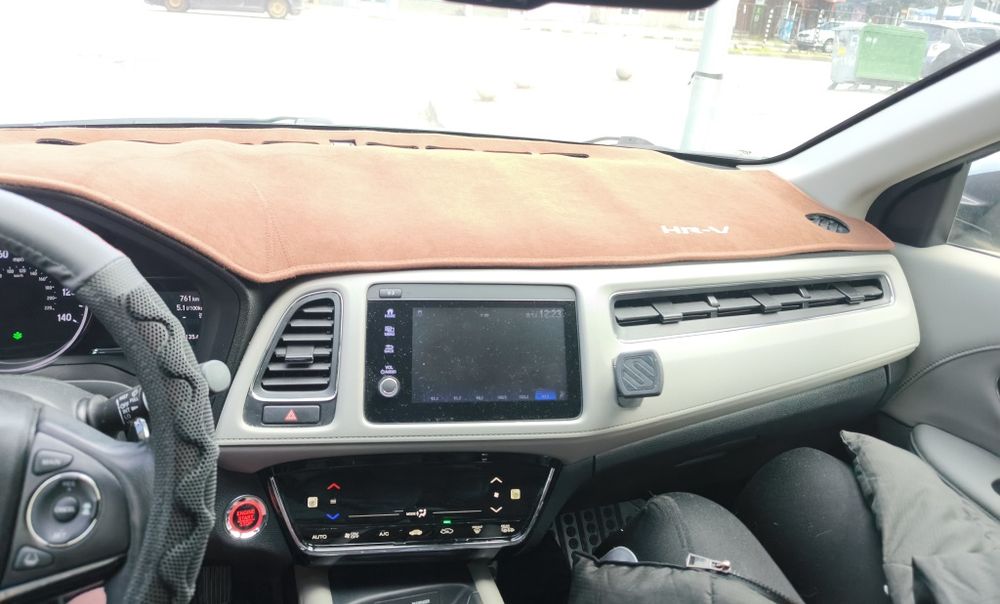 Honda HR-V Тапицерия табло Honda HR-V 2015-2021 година