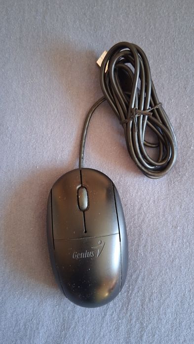 Нова оптична мишка Genius NetScroll 100X в черен цвят