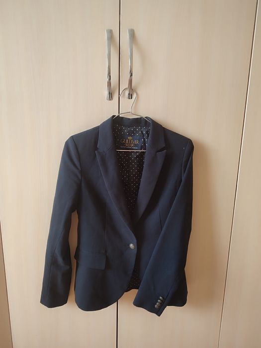 Продам школьный пиджак