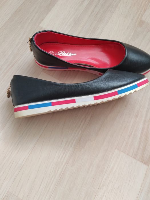 Продам балетки новые