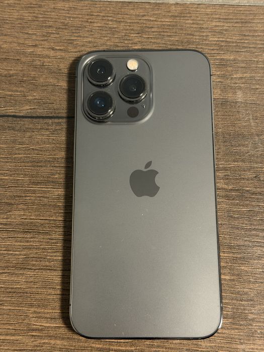 iPhone 13 Pro – stare foarte bună – baterie 76%