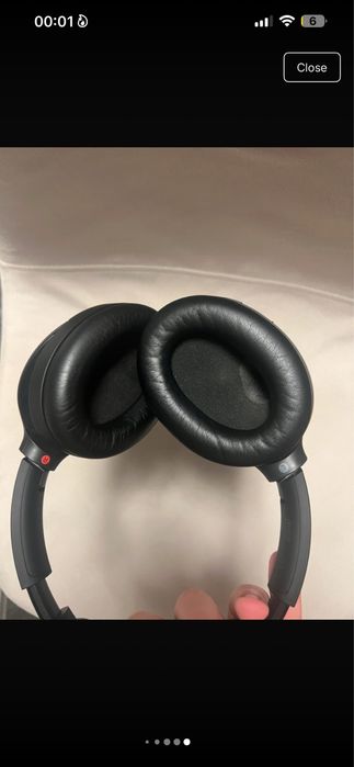 Sony WH—1000XM4 noise cancelling headphones