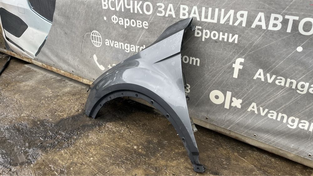 ляв и 1 брой  VW T-Roc 2017-