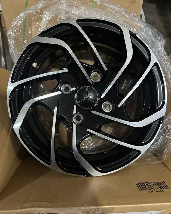 Тұрған кезде анальды секс