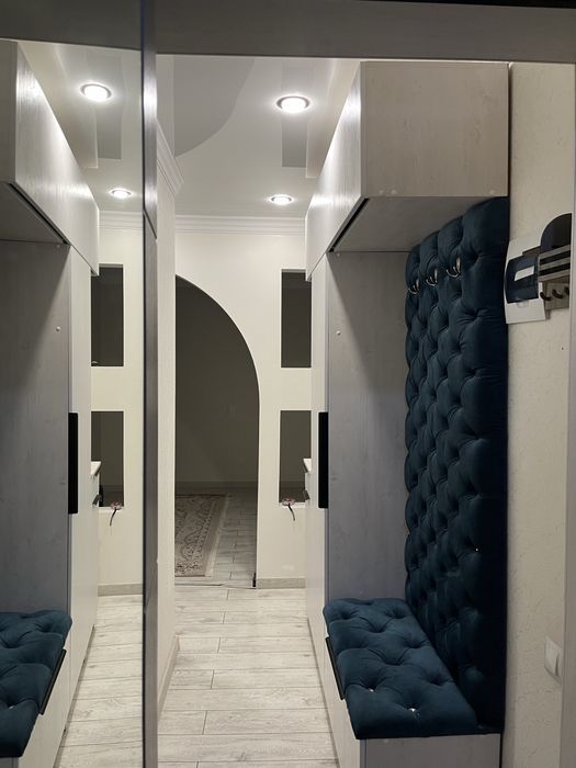 Продам прихожую.