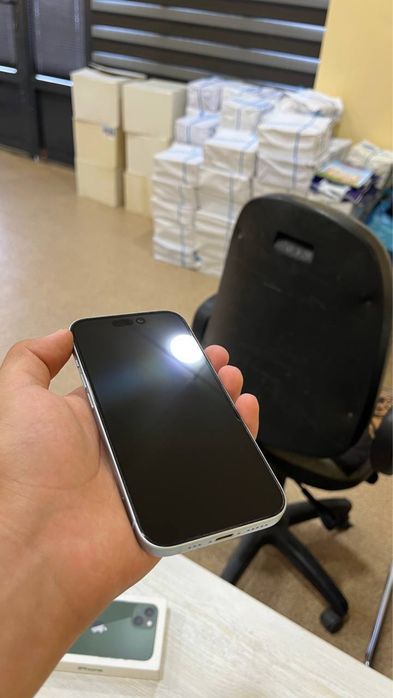 iPhone 15 128/79