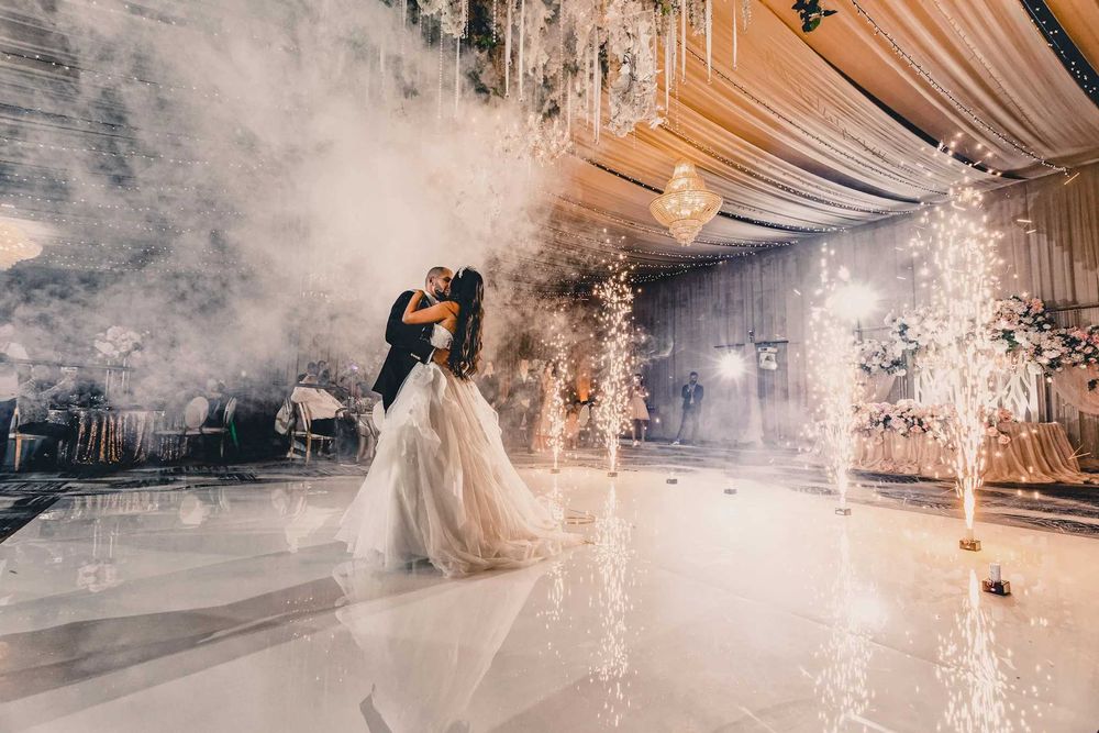 DJ за Абитуриентски Бал – Професионално Озвучение и Осветление!