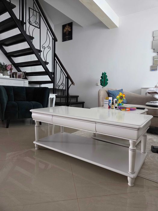 Vanzare mobilier