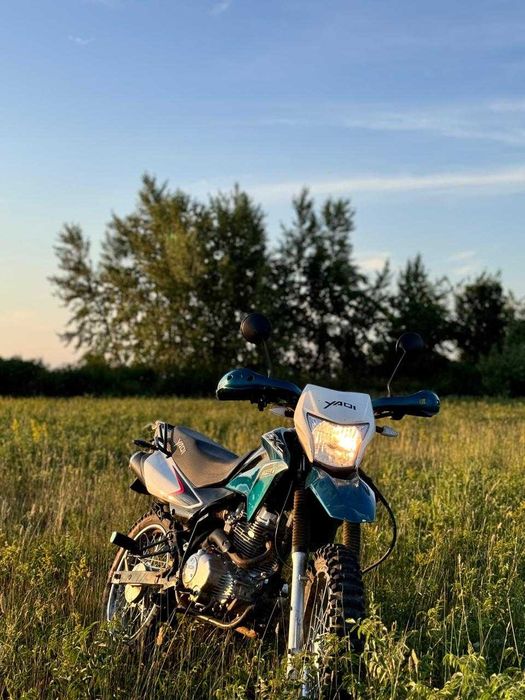 Резвый мотоцикл YAQI R-250