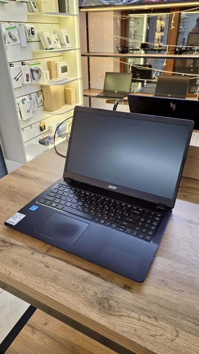 Ноутбук для учебы и работы Acer Aspire 3 / в отличном состоянии