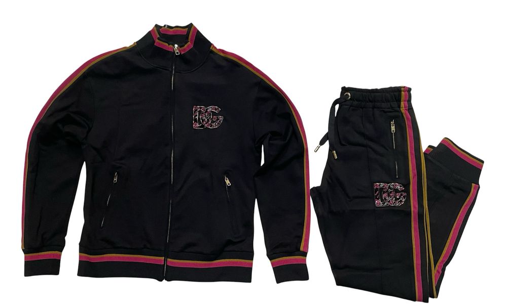 Дамски комплект Dolce & GabbanaS(40) закупен от Италия.