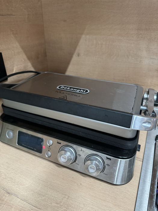 Мультигриль DeLonghi CGH1030D