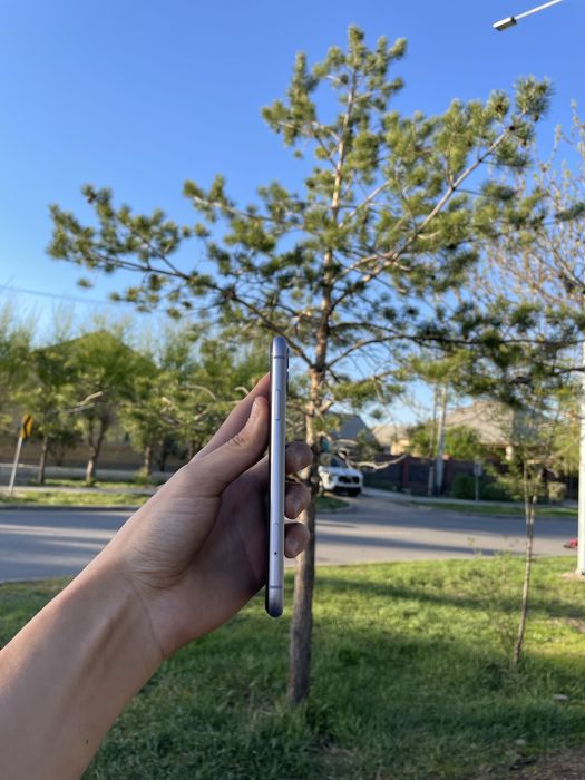 Продам срочно iPhone 11 64GB