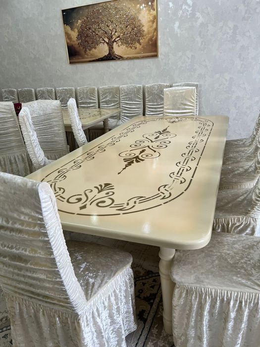 Гостиничный стол