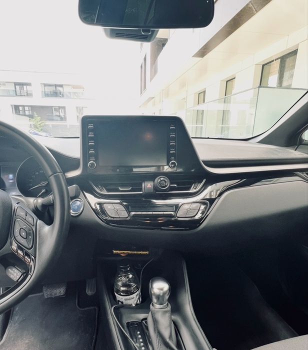 Toyota C-HR motorizare 1.8