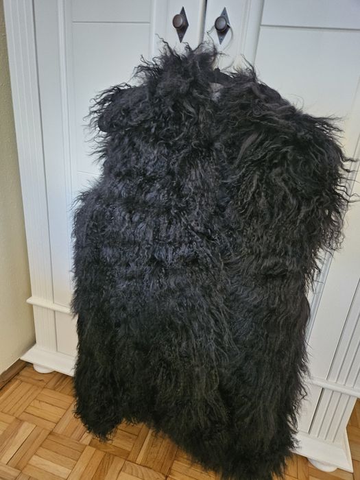 Vand vesta blana miel mongolez