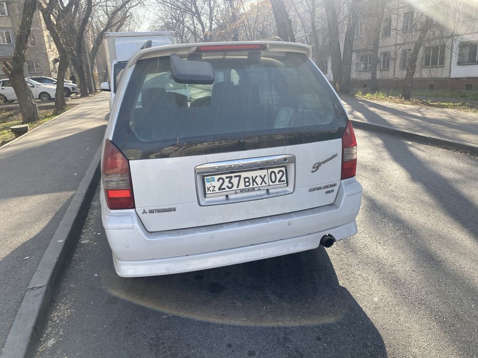 Продам митсубиси шариот