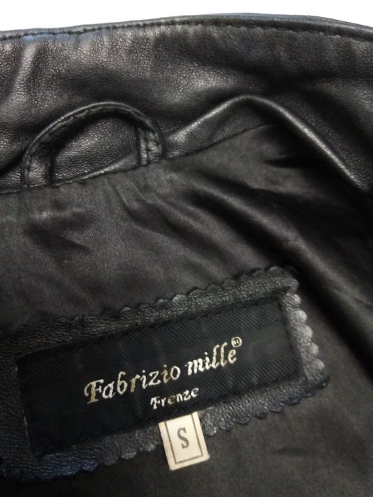 Haină de piele naturala scurtă damă.