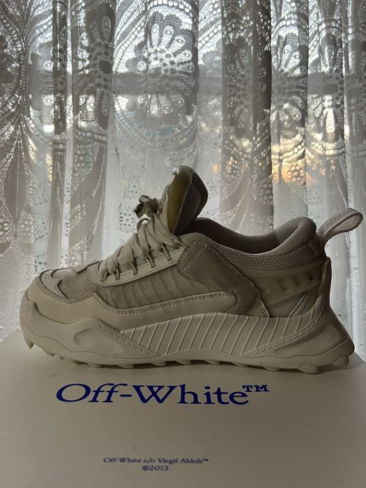 Vand off white marimea 42