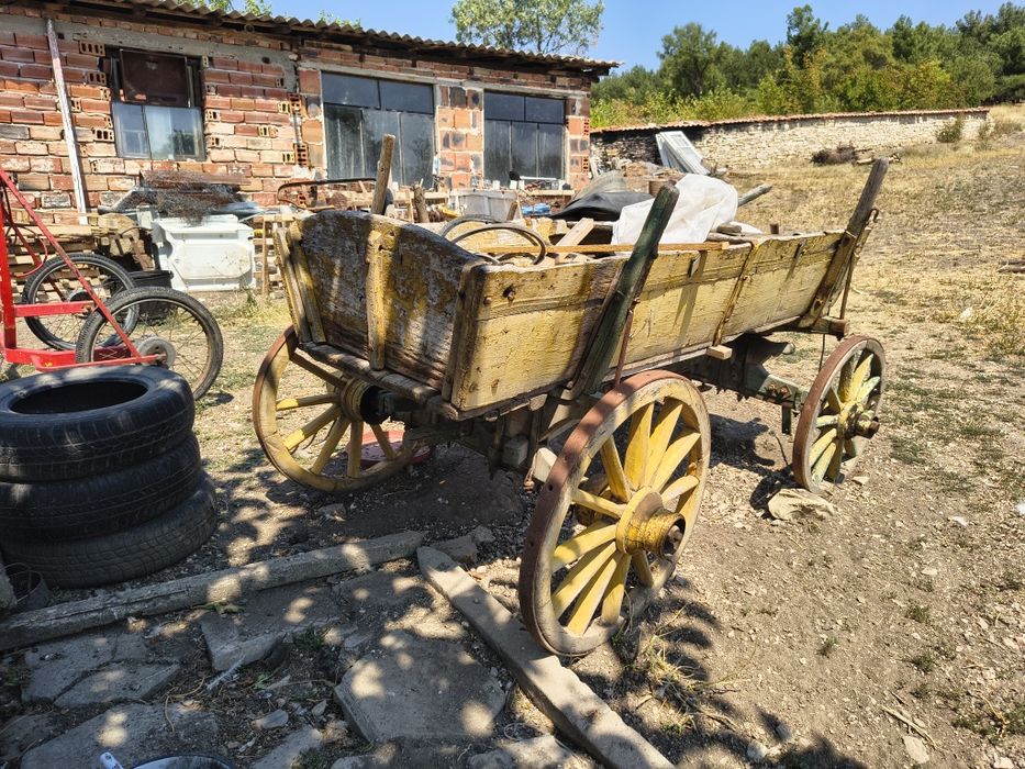Стара автентична каруца