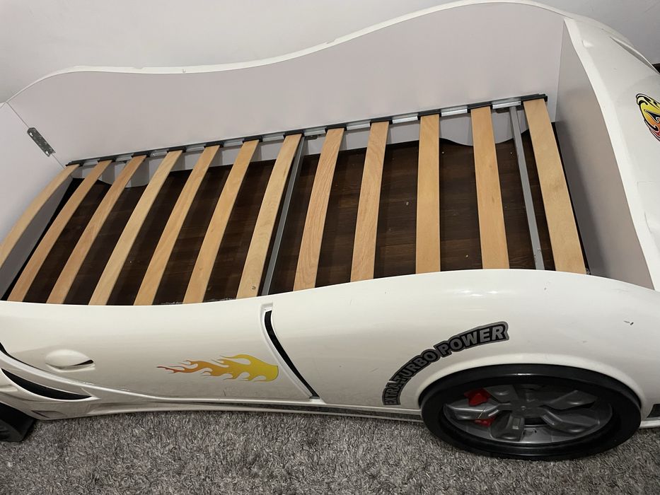 Pat mașinuță pentru copii