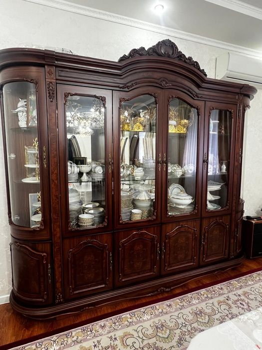 Сервант для гостиной