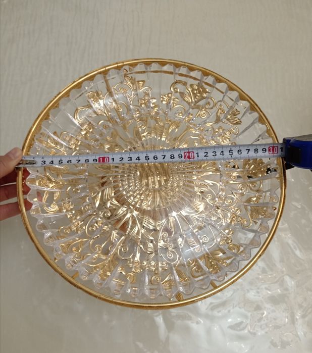 Тортница  продам